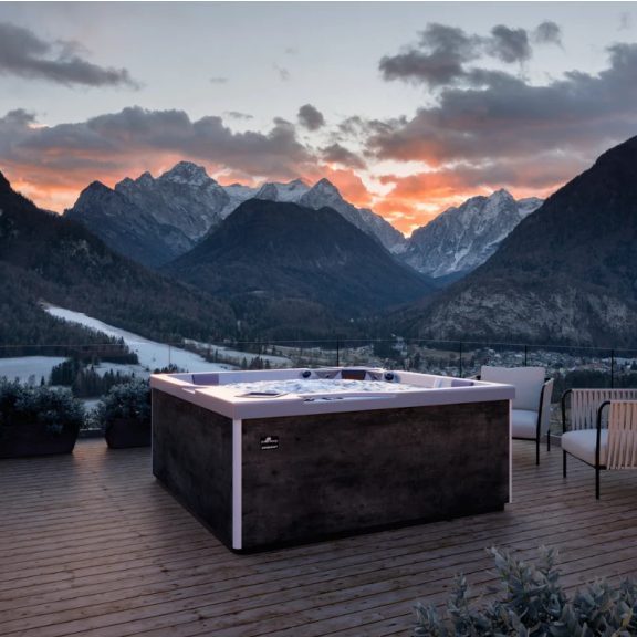 Revolution-spa Almandine jakuzzi 220x220x93 cm