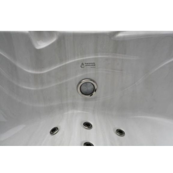Revolution-spa Sanotechnik Tahiti 200x200x88 cm jakuzzi