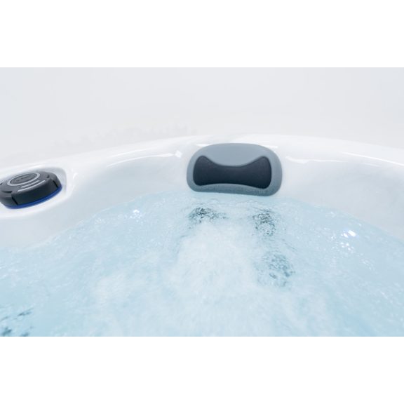 Revolution-spa Earth 200x200x80 7 fős jakuzzi