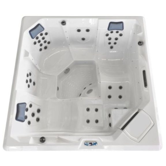 Revolution-spa Sanotechnik Rovinj 210x210x90 cm jakuzzi