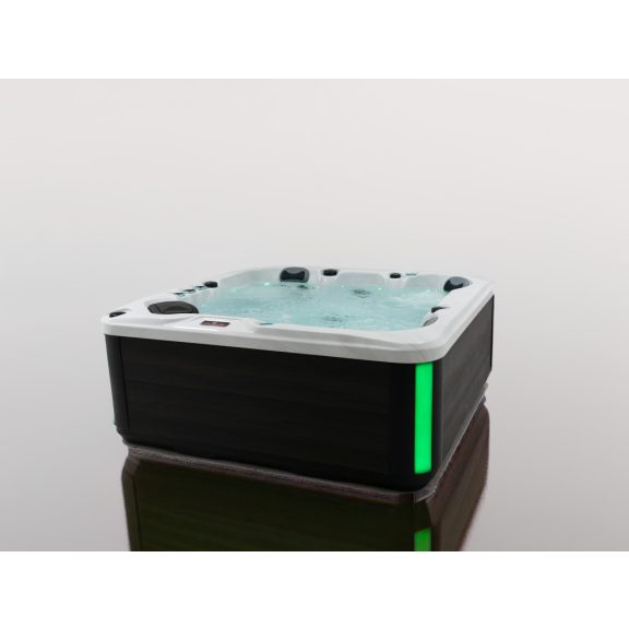 Revolution-spa Mars 200x200x80 5 fős jakuzzi