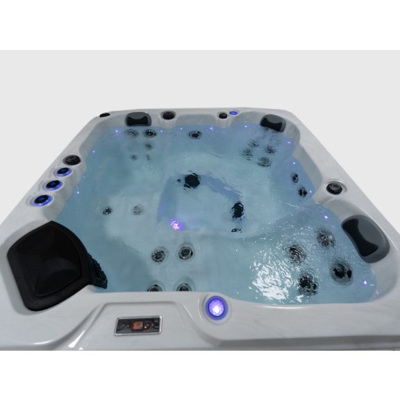Revolution-spa Mars 200x200x80 5 fős jakuzzi