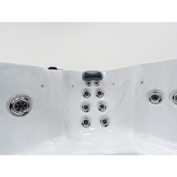 Revolution-spa Mars 200x200x80 5 fős jakuzzi