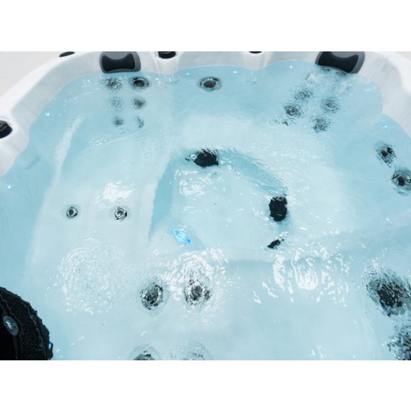 Revolution-spa Mars 200x200x80 5 fős jakuzzi