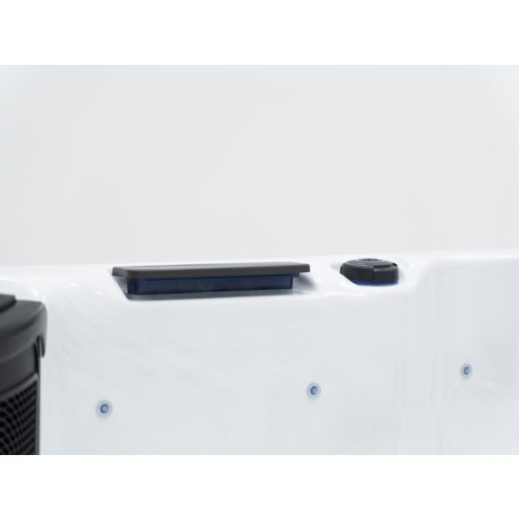 Revolution-spa Neptune 200x200x80 5 fős jakuzzi