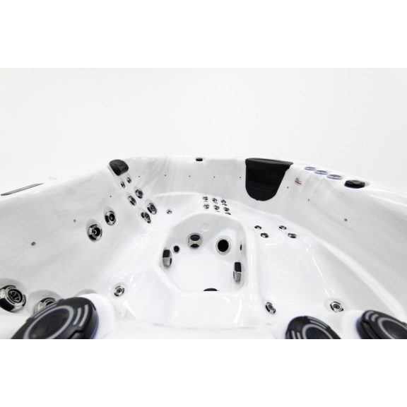 Revolution-spa PS Happy 200x200x90 cm jakuzzi