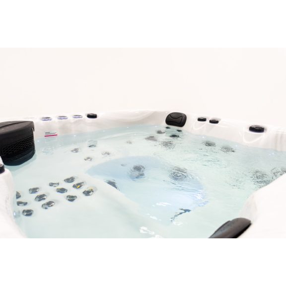 Revolution-spa PS Happy 200x200x90 cm jakuzzi
