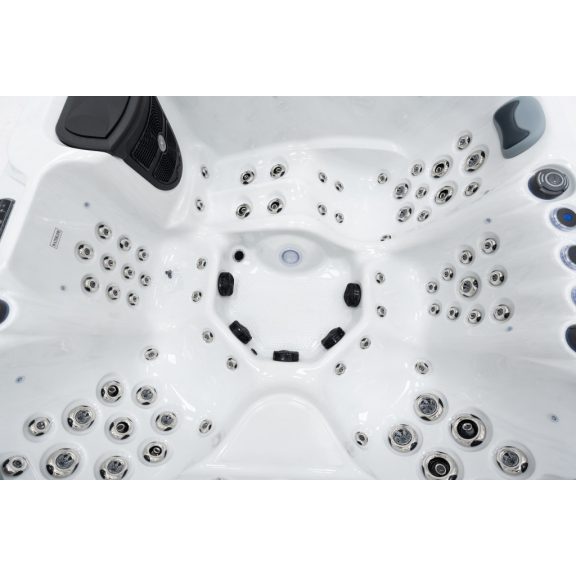 Revolution-spa Pluto 200x200x80cm 5 fős jakuzzi
