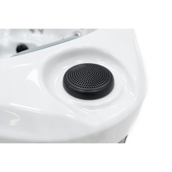Revolution-spa Pluto 200x200x80cm 5 fős jakuzzi