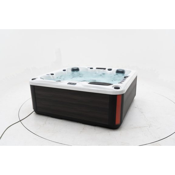 Revolution-spa Saturn 200x200x80 6 fős jakuzzi