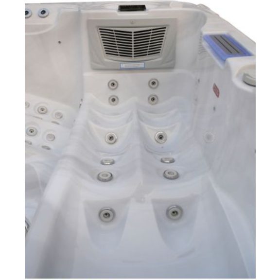 Revolution-spa Sanotechnik HawaI 220x220x95 cm jakuzzi