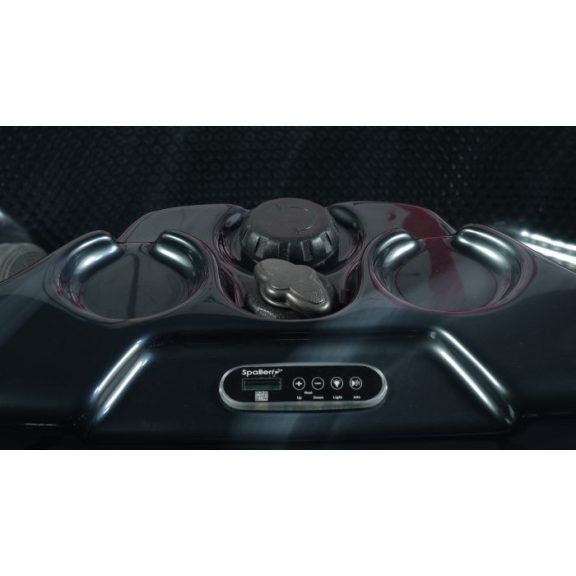 SpaBerry SB5 2 személyes jakuzzi 232,5x126,5x81cm