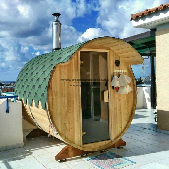 Hordó szauna S2-es 2,2 méteres thermowood harvia20 PRO fatűzelésű kályhával