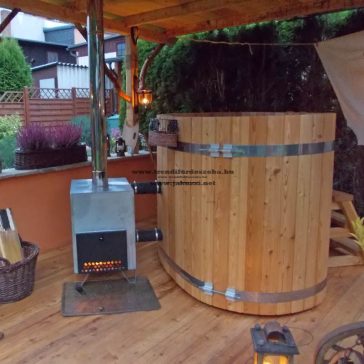   BTO VÖRÖSFENYŐ OVÁLIS DÉZSA KÜLSŐ ROZSDAMENTES KÁLYHA 1,6X1M
